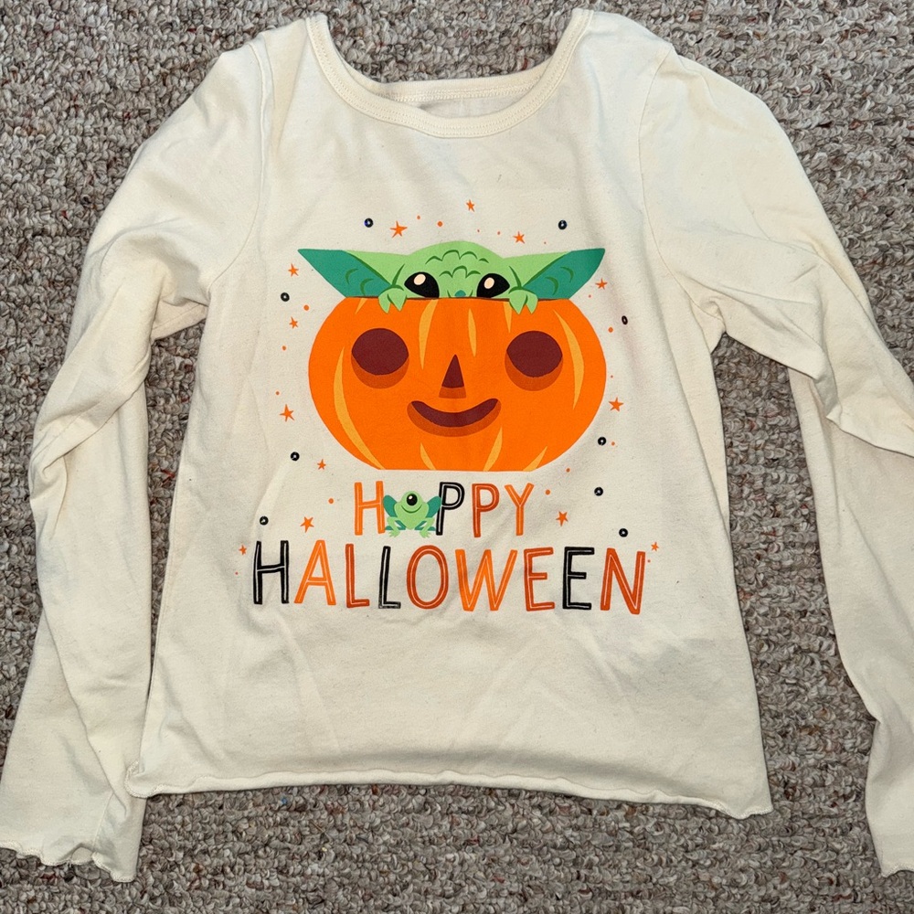 Disney Halloween kids shirt 
Size 7/8